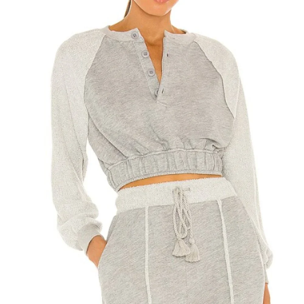 Lovers and Friends- Carley Sweatshirt - Size S - Picture 2 of 4